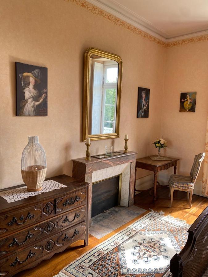 Saint-Fulgent Chateau De St-Fulgent, Gite La Tour מראה חיצוני תמונה